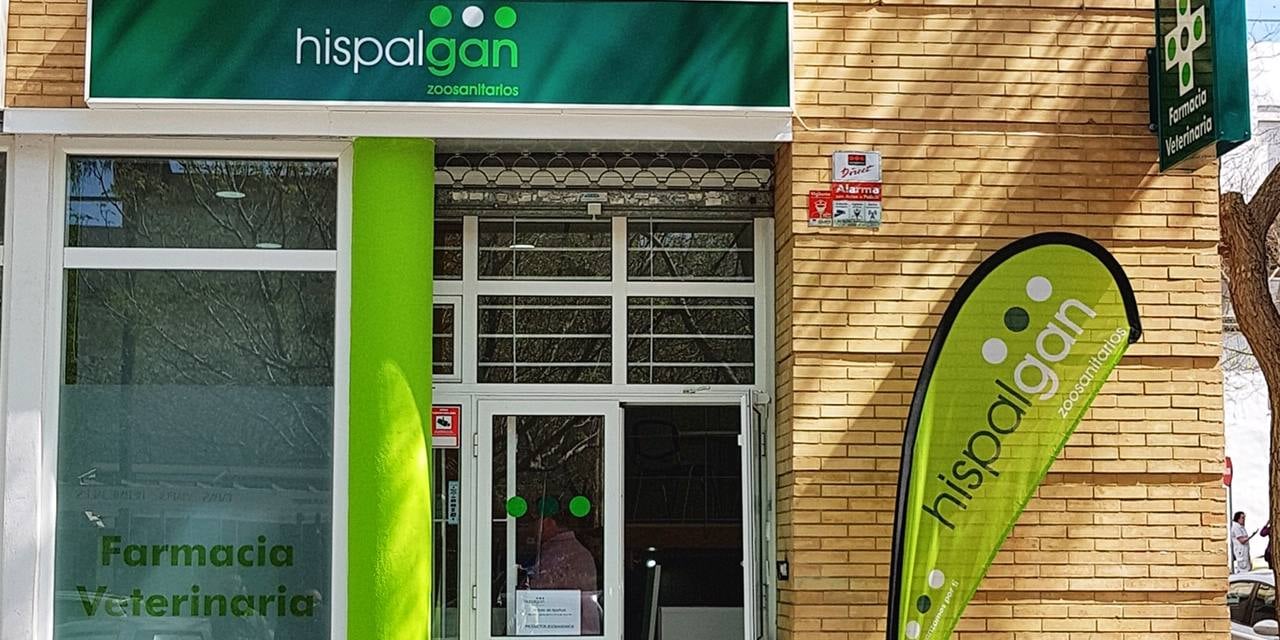 Hispalgan inaugura su primera Farmacia Veterinaria en Sevilla
