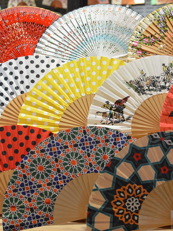Abanicos, arte en movimiento