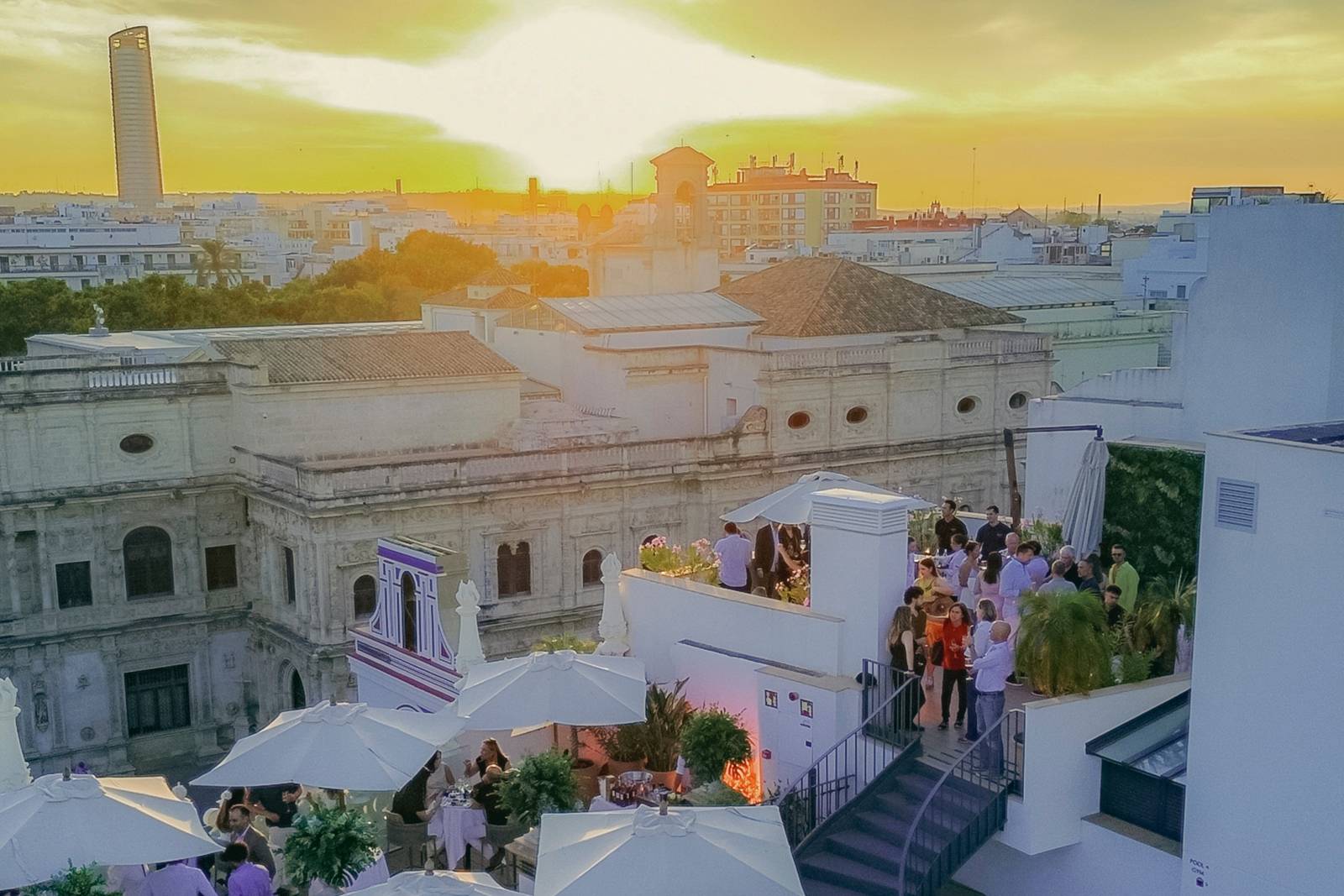 Evento privado en la Terraza 1912 del Hotel Mercer Plaza Sevilla