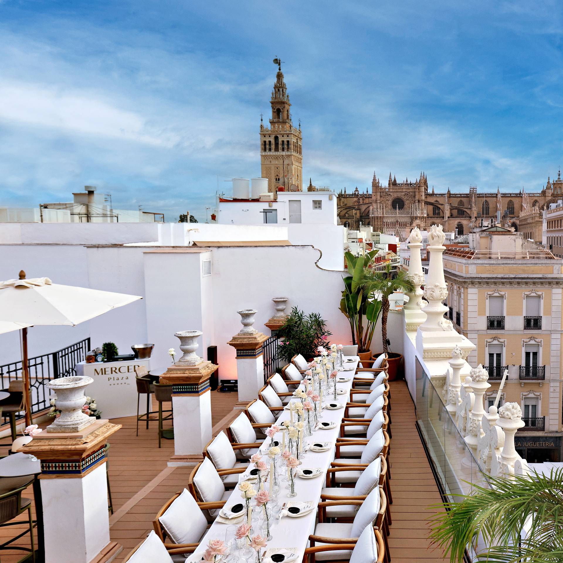 Celebración privada en la terraza del Hotel Mercer Plaza Sevilla