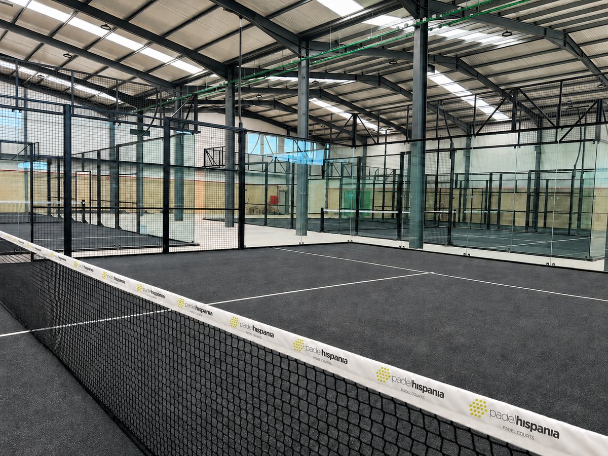 Combien coûte la création d'un club de padel : investissement, pistes et rentabilité