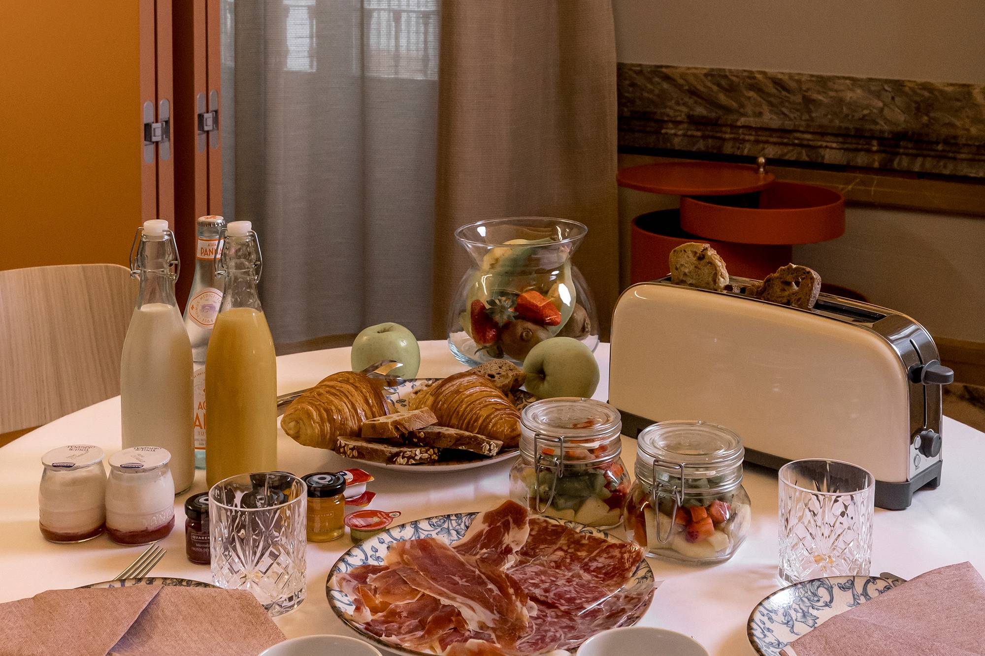 Mercer Residences Sevilla Desayuno en la habitación