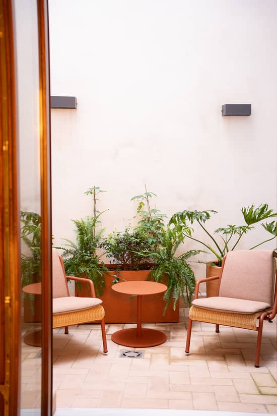 Mercer Residences Sevilla Patio privado en la habitación