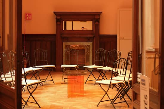 Salón Rocabertí en Mercer Residences Palau Moxó - Grupo de debate evento privado