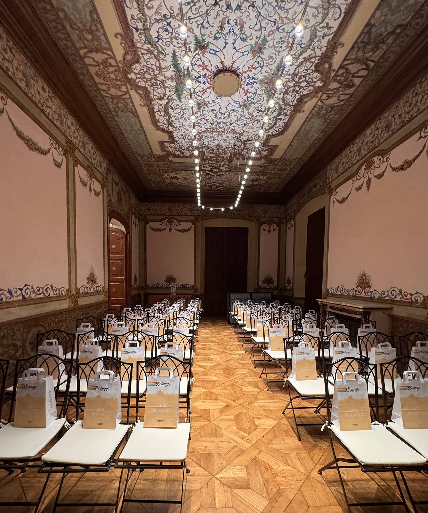 Salón Montcortés en Mercer Residences Palau Moxó - Montaje para evento privado