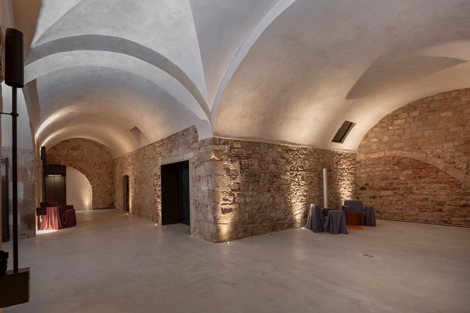 Antiguas cocheras para eventos privados en Mercer Residences Palau Moxó 