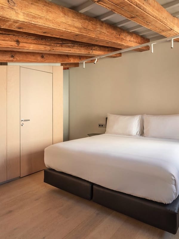 Habitación doble en la Residencia 2 de Mercer Residences Palau Moxó