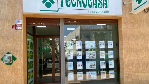 Empresa - Tecnocasa agencia inmobiliaria