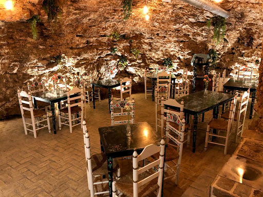Cafetería Cueva de la Zarzamora