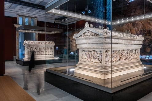 Custom- made showcases