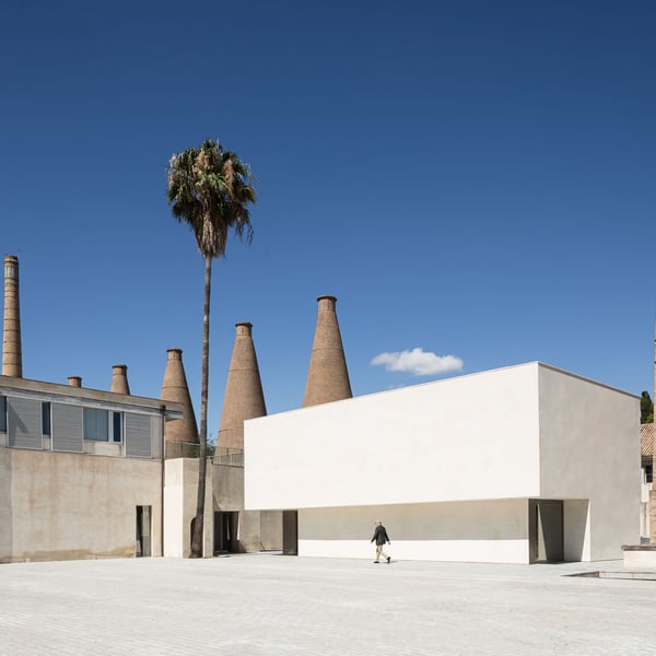 Adaptation of the Lego Cloister of the Monastery of Santa Maria de las Cuevas, Seville.
