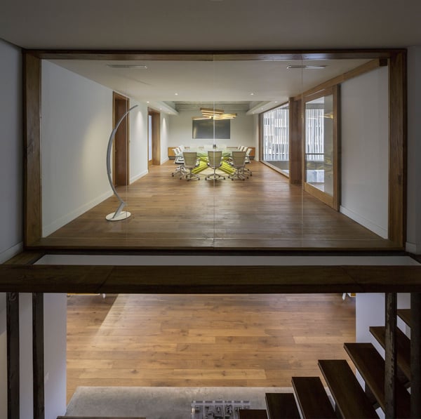 Oficinas y apartamento 