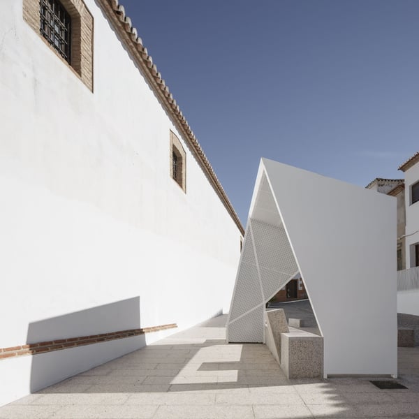 Apeadero, Fuente y Cruz