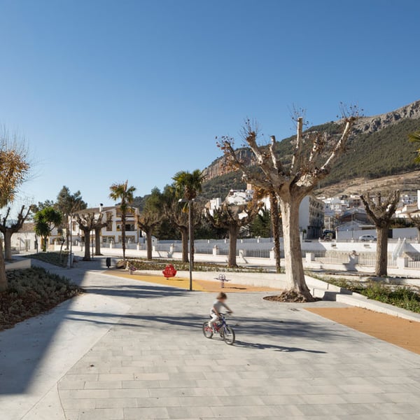 Public Space "La Charca y su entorno"