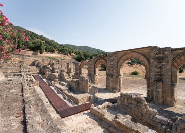 New pavements in Medina Azahara