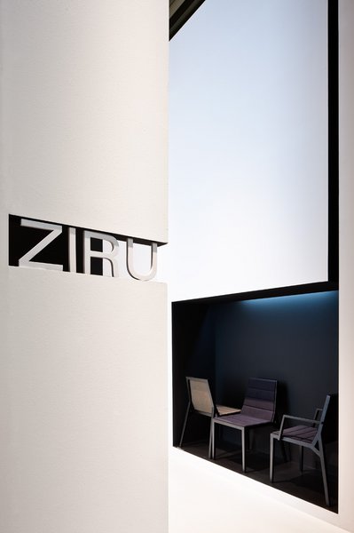 Stand ZIRU en Salone Internazionale del Mobile en Milán 2012