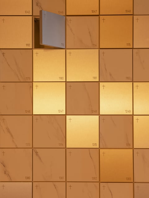9760_17