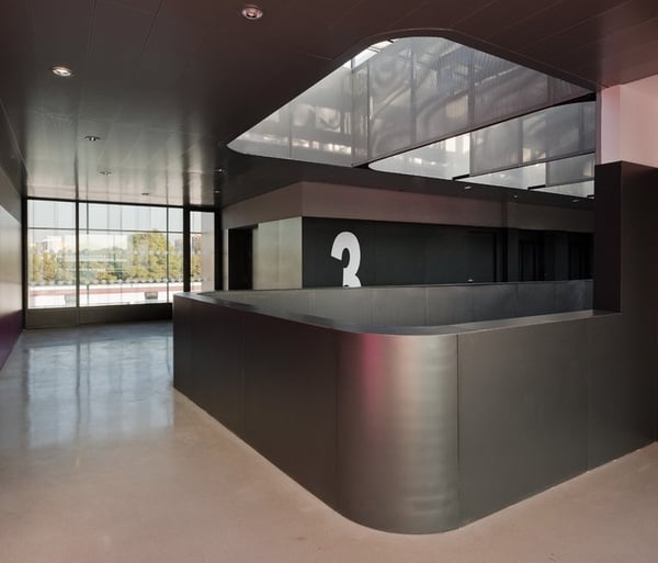 Centro Social en la Avenida de la Paz. Sevilla