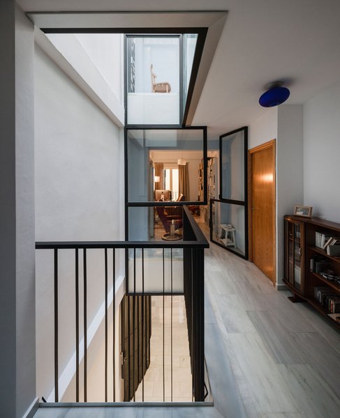 Patio in Orden de Malta, Seville