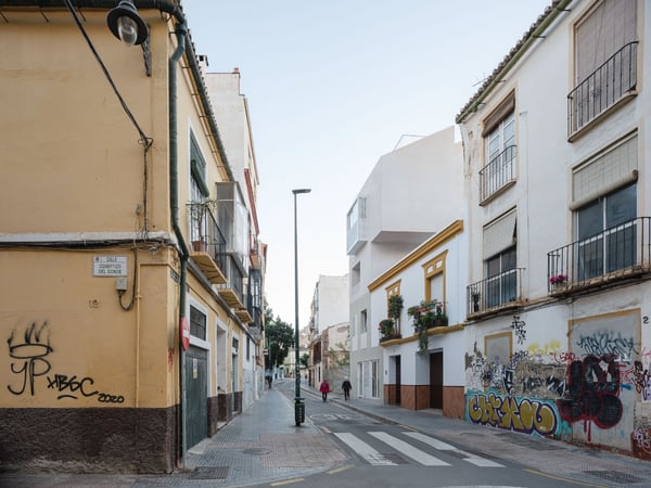 4 Apartments block with overlapping