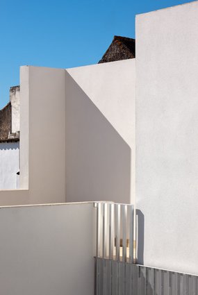 Five Public Housing in Arcos