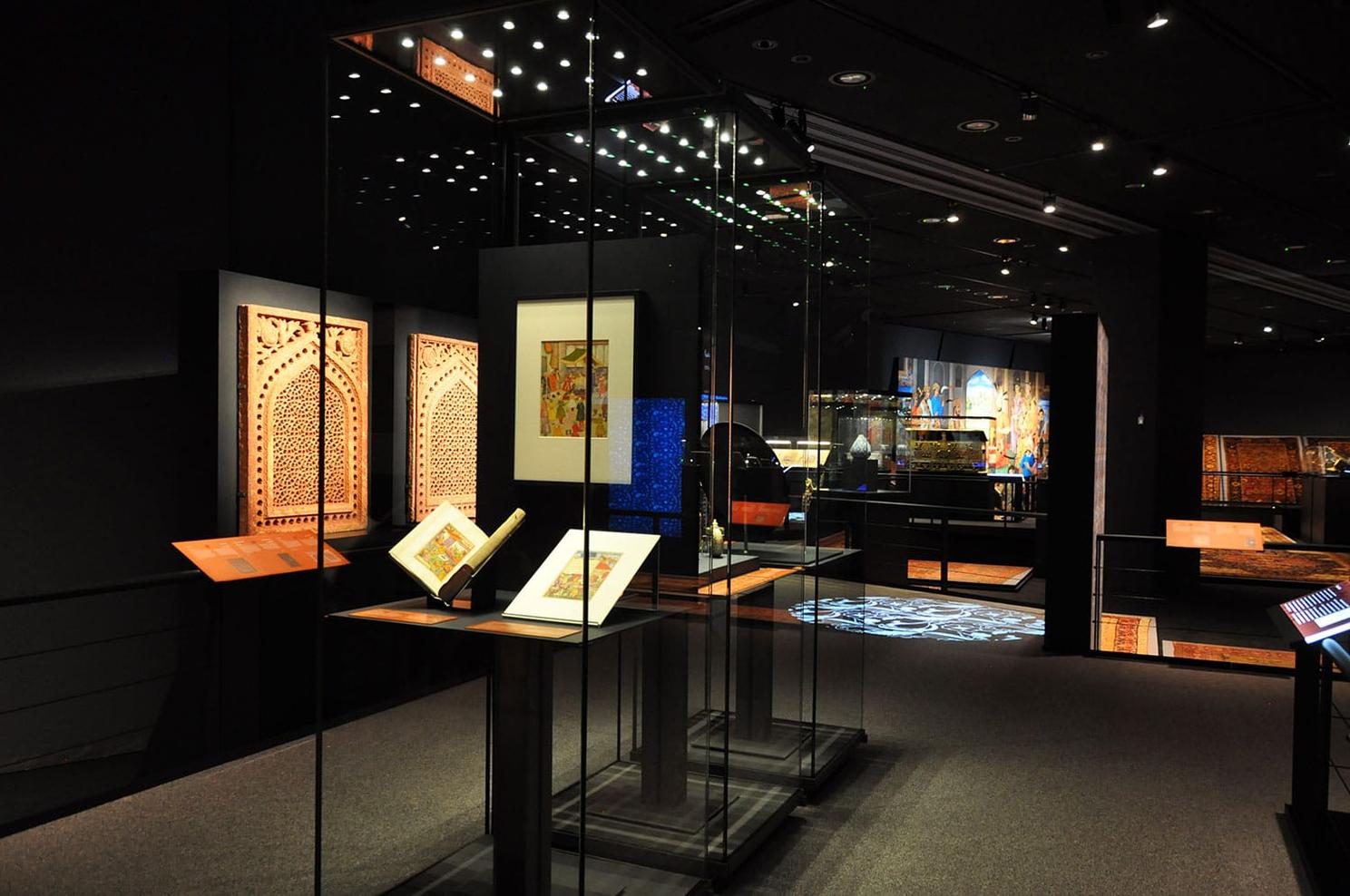 Exhibition “Interwoven Empires.” Museum of Islamic Art