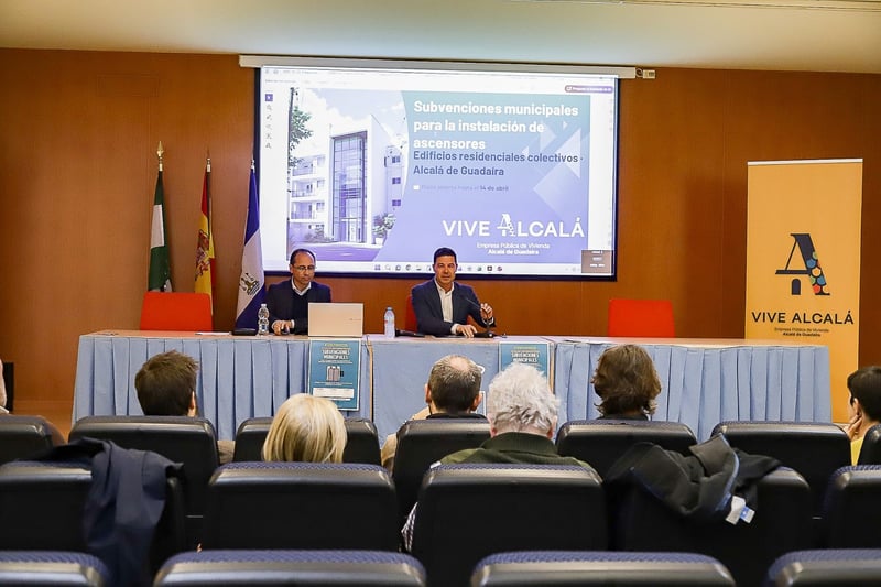 VIVE ALCALÁ inicia las jornadas informativas sobre subvenciones para la instalación de ascensores con la participación de una veintena de profesionales