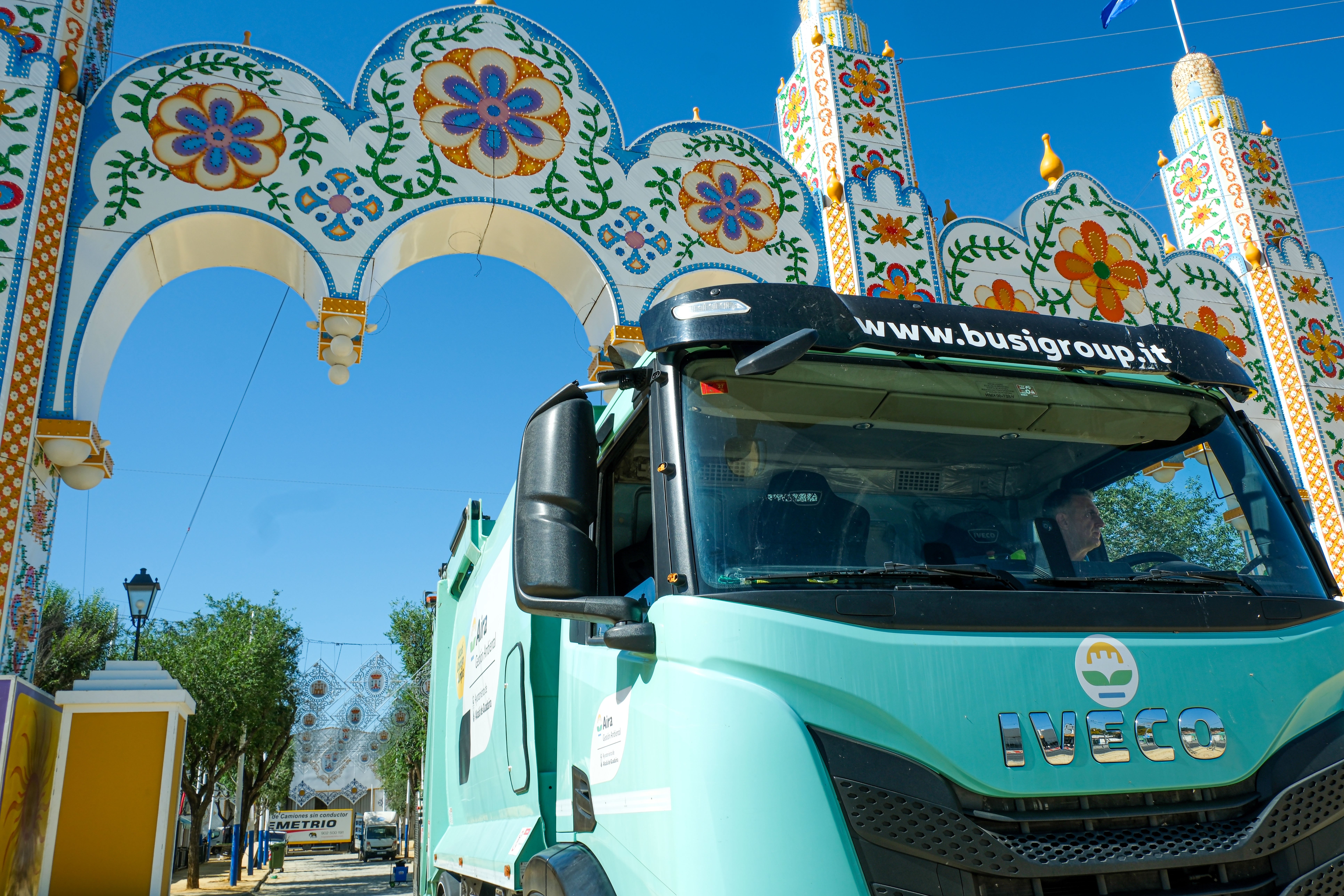 Aira Gestión Ambiental despliega un amplio dispositivo especial para garantizar una Feria de Alcalá limpia y sostenible