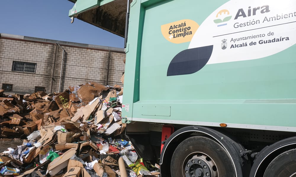 El dispositivo especial de Reyes se salda con más de 52.000 kilos de papel y cartón