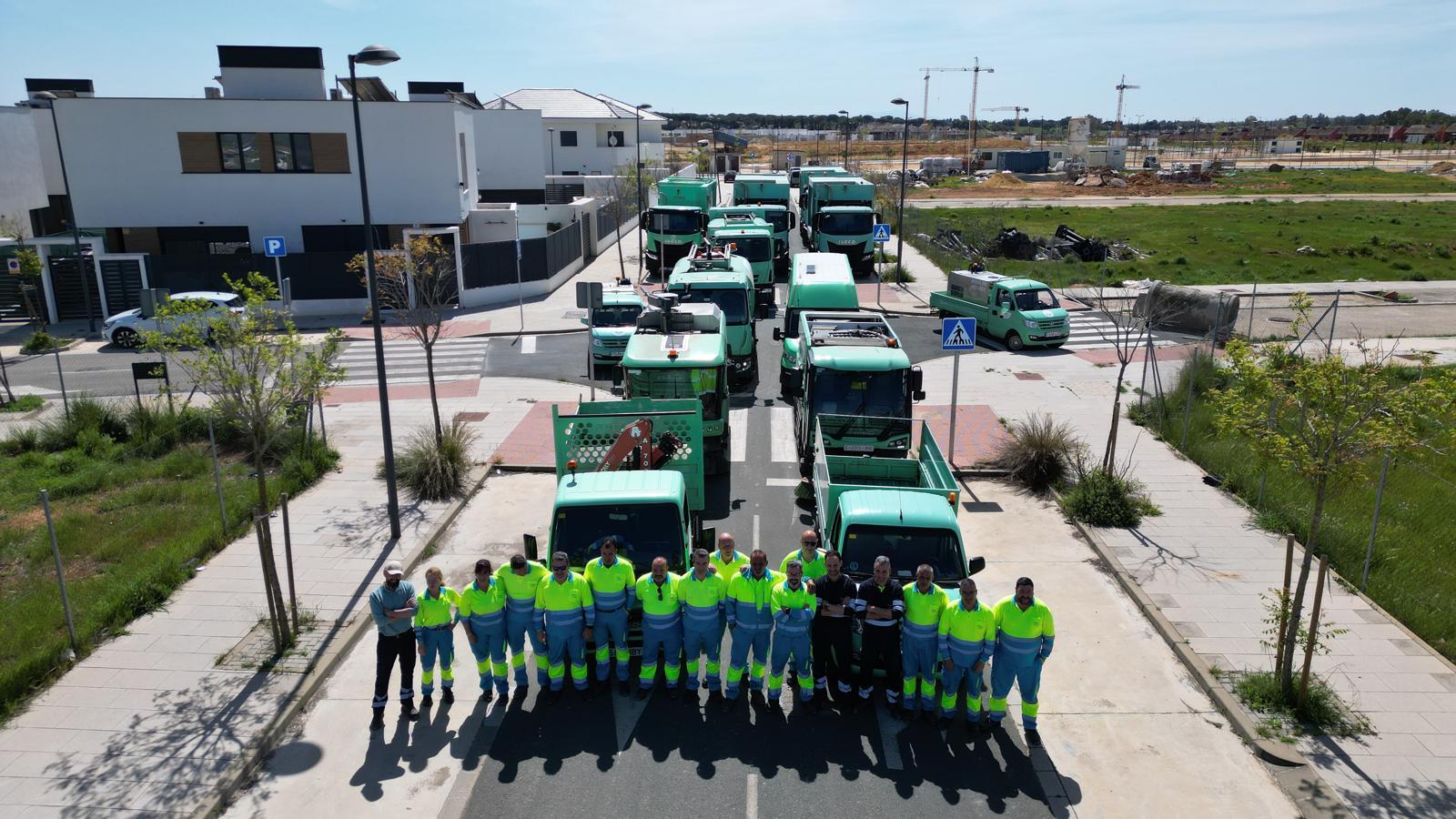 Ángel del Castillo,‘Angelito el aguador’, se suma a la campaña de concienciación de Aira Gestión Ambiental para la Semana Santa 2025