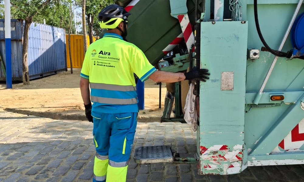 Alcalá se engalana como antesala a la Feria 2025