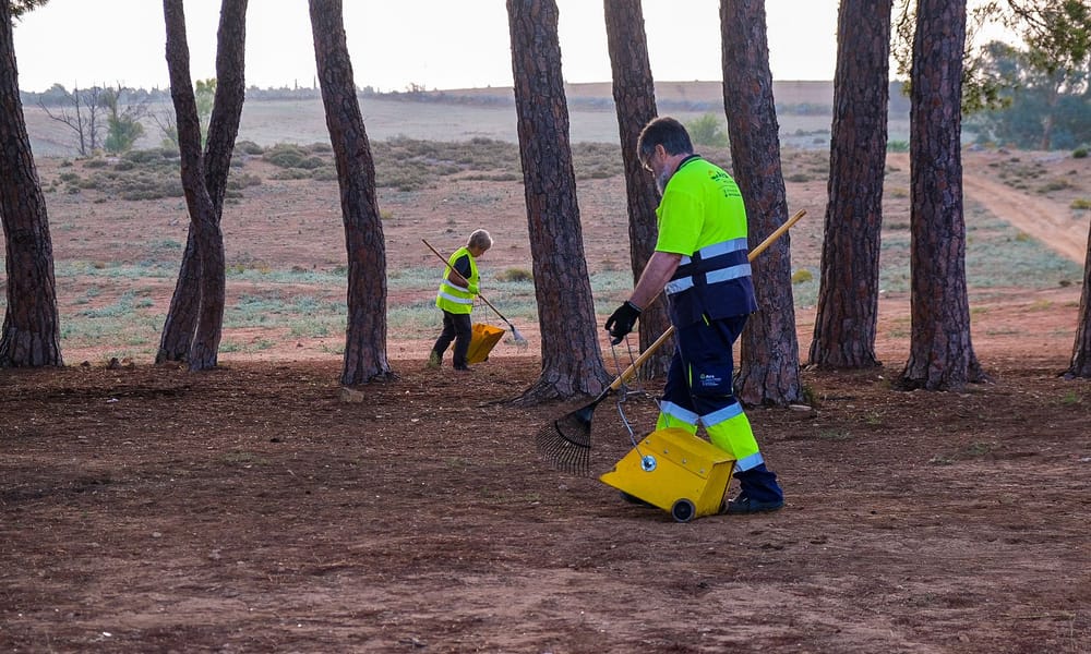 Los servicios de Aira devuelven la normalidad a la ciudad tras la Romería de San Mateo