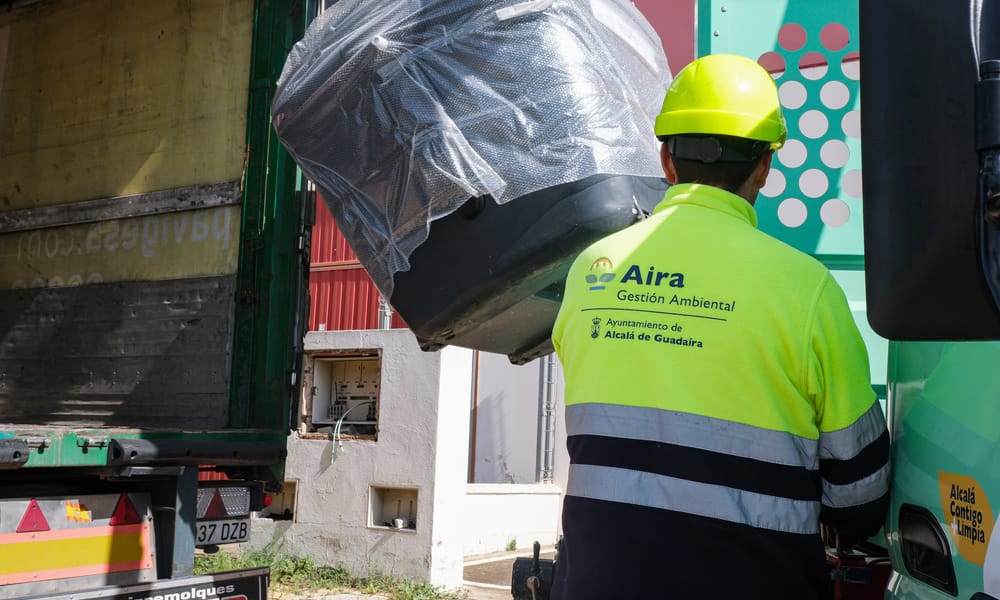 Aira amplía su capacidad de servicio con la incorporación de 30 nuevos contenedores de carga lateral