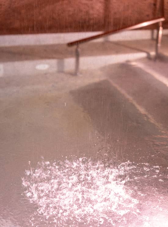 Piscina del SPA Manantial en el Hotel Mercer Madrid