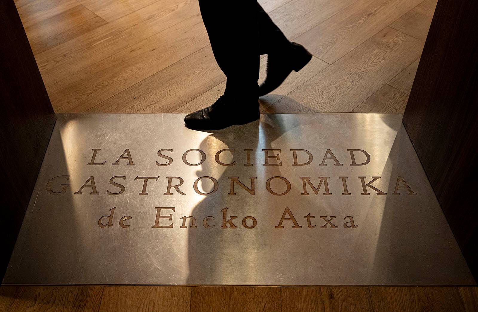 Entarda de La Sociedad Gastronomika de Eneko Atxa
