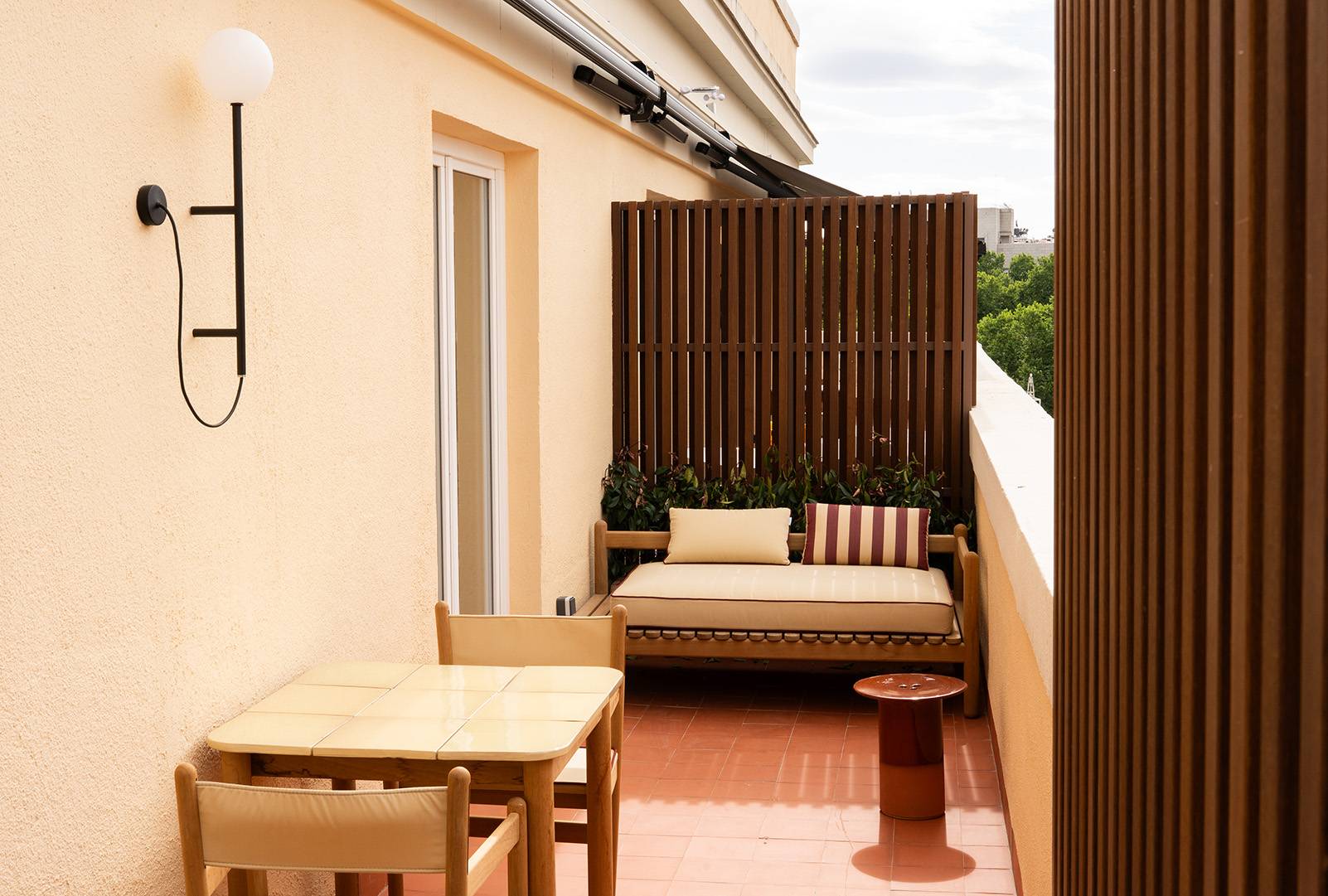 Terraza privada en algunas habitaciones Junior Suite del Hotel Mercer Madrid 5*GL