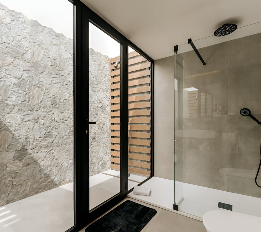Higos Beach Apartments