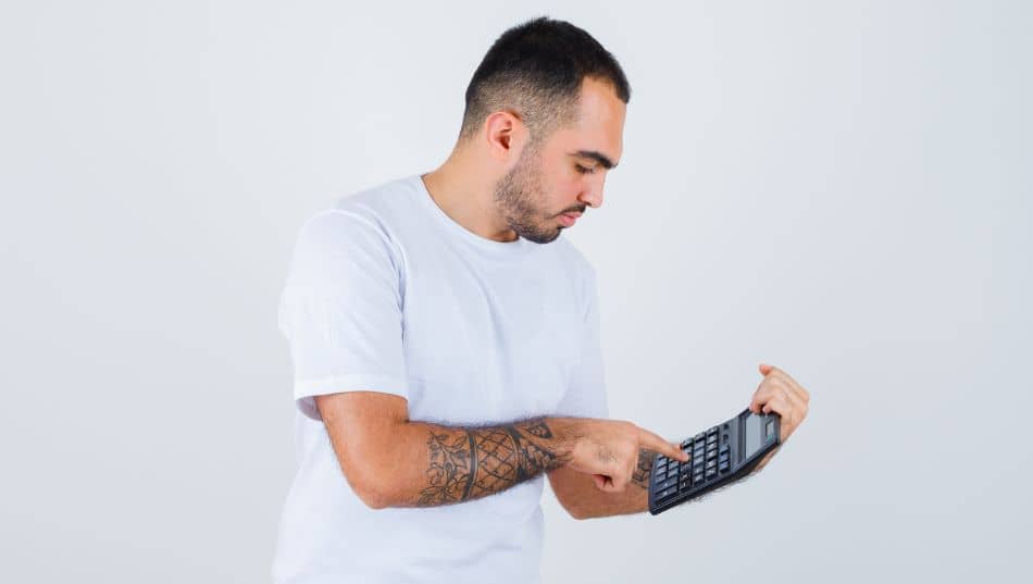 cuanto tiene que facturar un autonomo para ganar 4000€