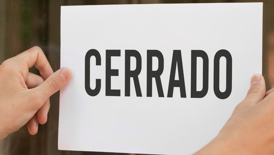 Si cierro mi negocio tengo derecho a paro