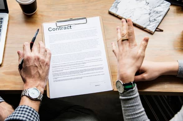 El contrato mercantil entre autónomos y sin serlo