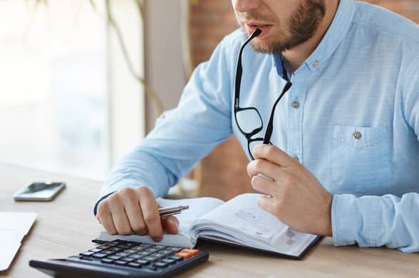 Cuánto tiene que facturar un autónomo para ganar 2000€