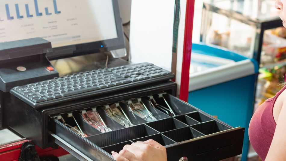 Cuánto tiene que facturar un autónomo para ganar 5000€