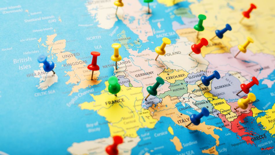 Qué son las operaciones triangulares de IVA y cómo funcionan