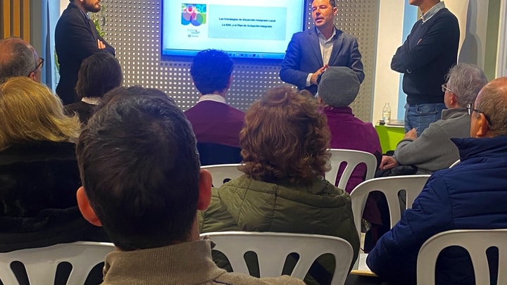 Colectivos sociales y entidades vecinales se suman a la elaboración del Plan Integrado de Fondos Europeos de Alcalá