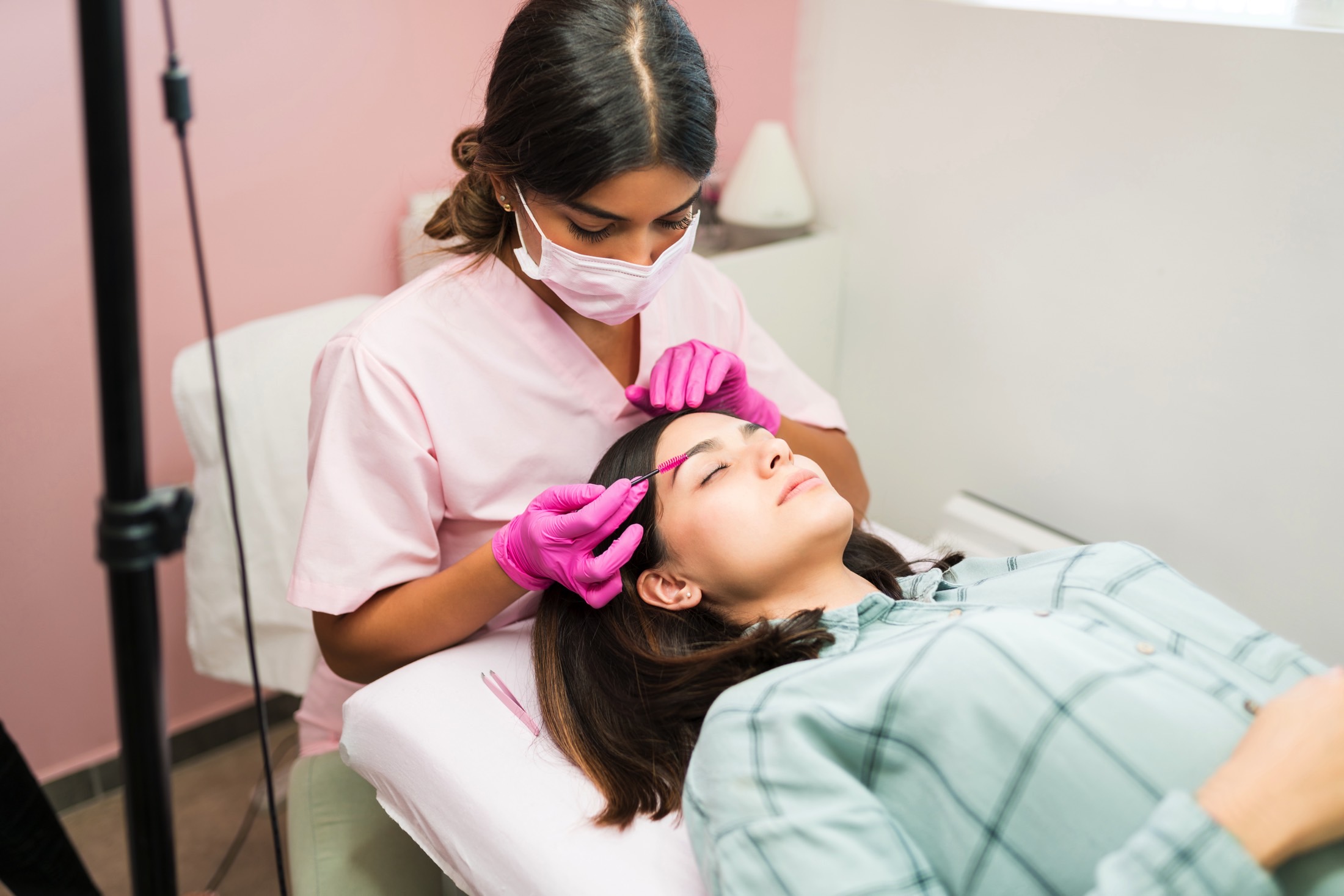 E038 SERVICIOS ESTÉTICOS DE HIGIENE, DEPILACIÓN Y MAQUILLAJE (Zona Eracis)