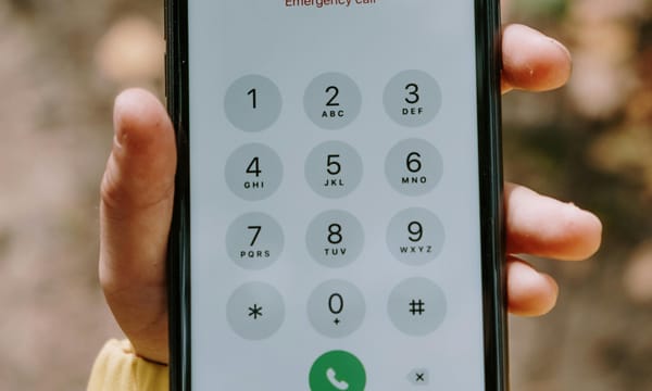 Ayudas para el refuerzo de la conectividad en centros públicos de referencia. Conectividad del Centro 112.