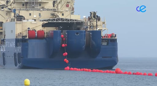 Los trabajos del cable submarino avanzan en tiempo y forma