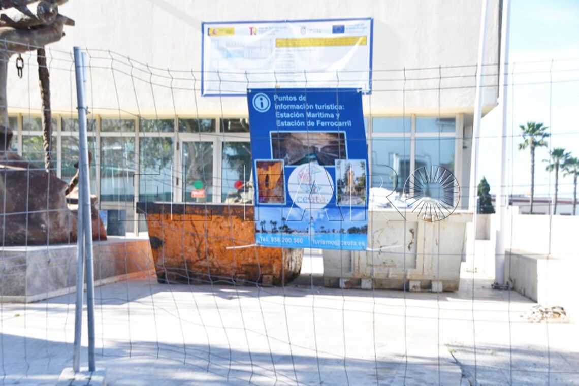 Las obras en la Oficina de Turismo llegan a la recta final