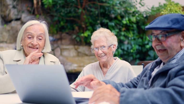 Internet por satélite, la mejor alternativa para la España rural ante el apagón del ADSL