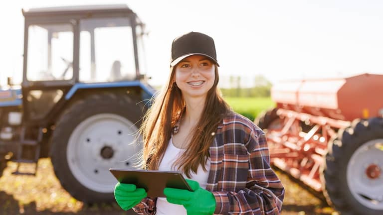 Emprendimiento Femenino e internet rural, Conéctate35 al rescate